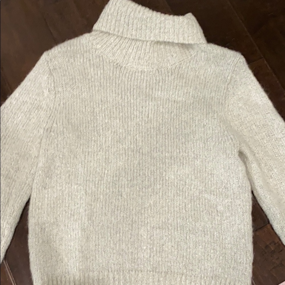 Brandy Melville turtleneck